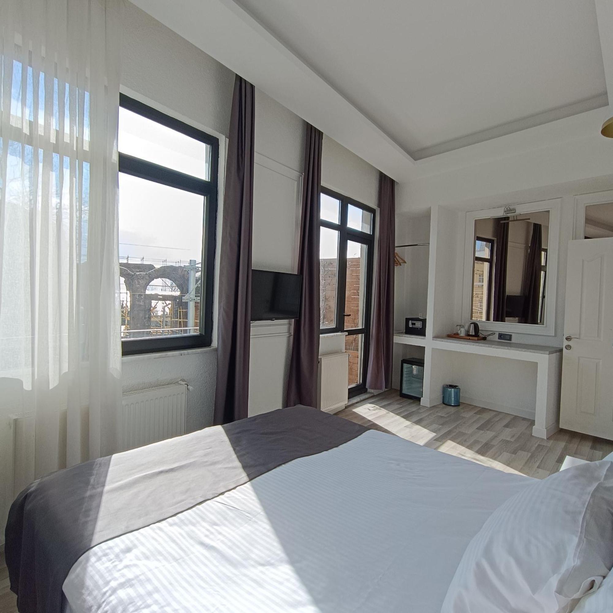 Efzen Hotel Istanbul Exterior photo